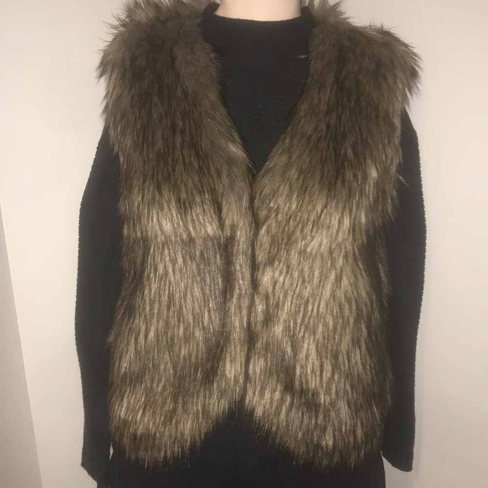⚡️Children’s Faux Fur Vest Sz XL